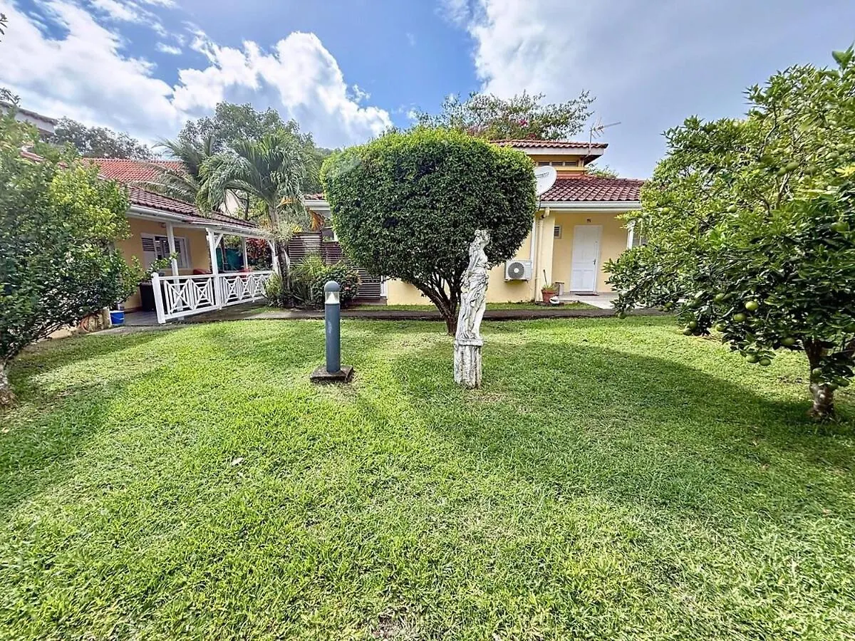 Location Saisonniere Dans Residence Avec Piscine Les Trois-Ilets Appartement